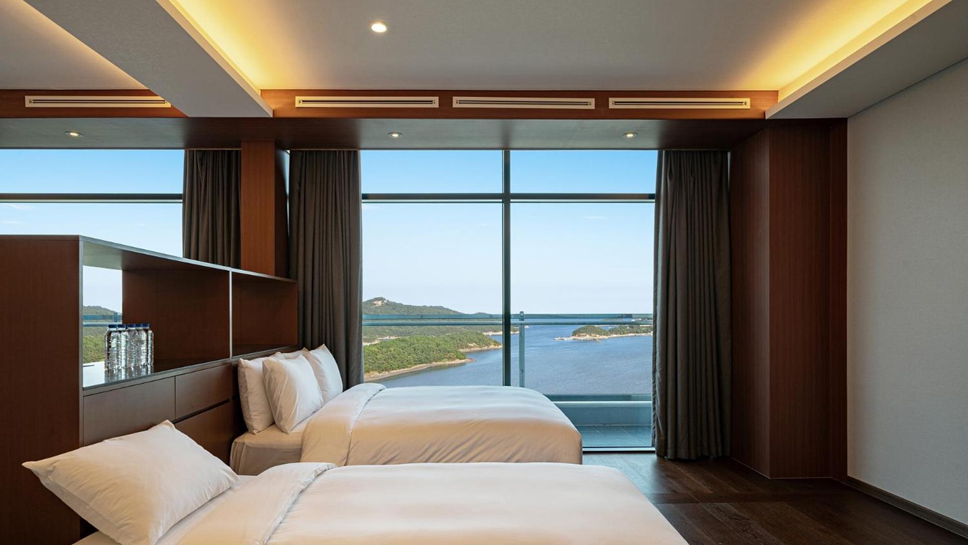 Hotel Jcs Yeosu Exterior photo