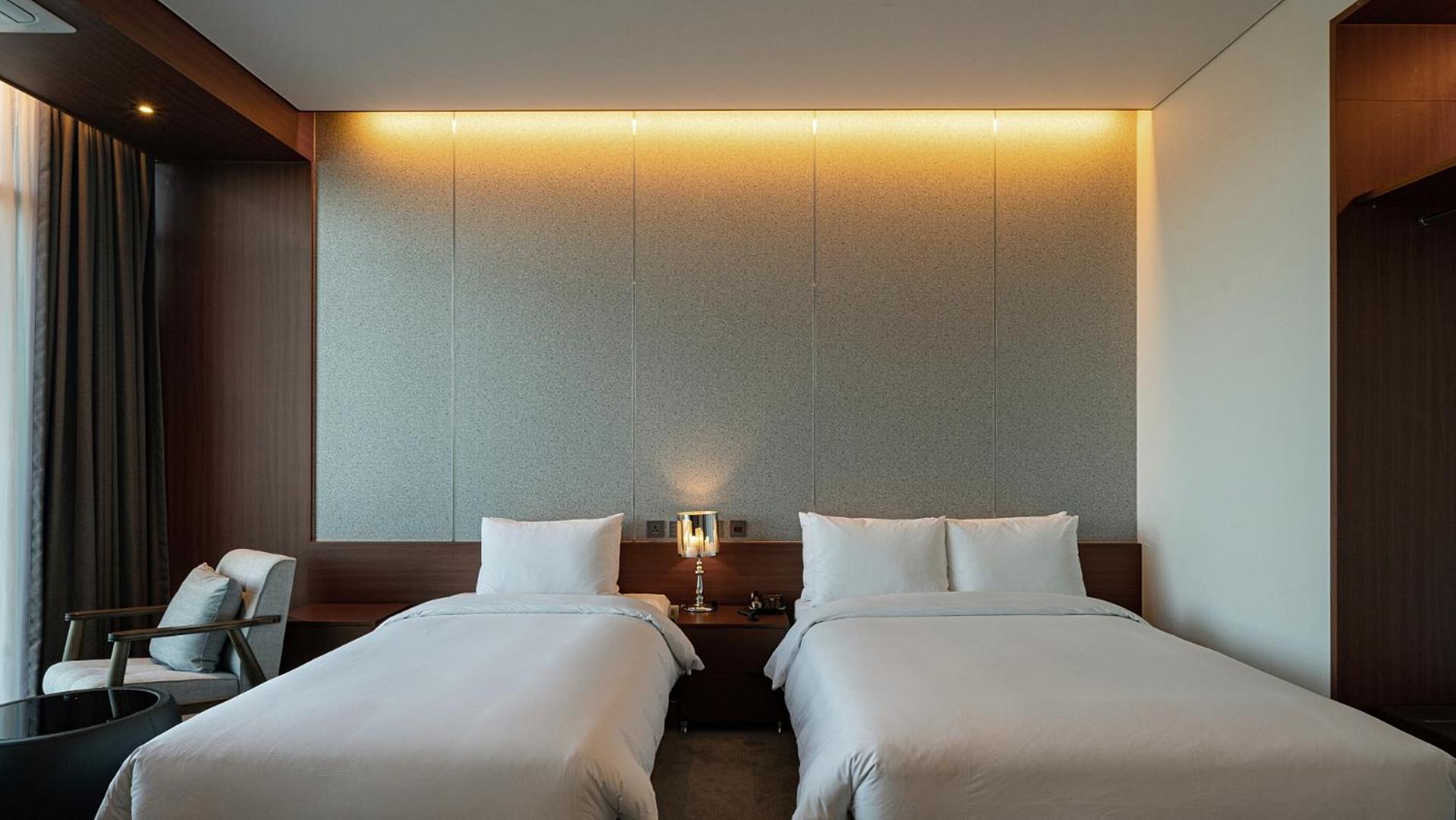 Hotel Jcs Yeosu Exterior photo