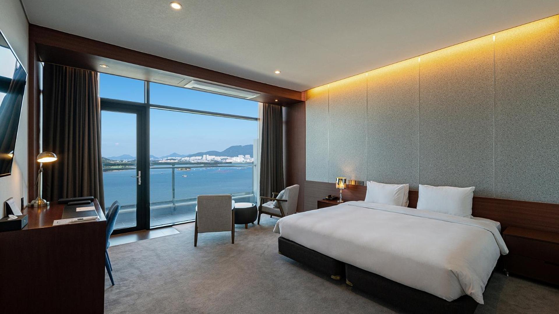 Hotel Jcs Yeosu Exterior photo